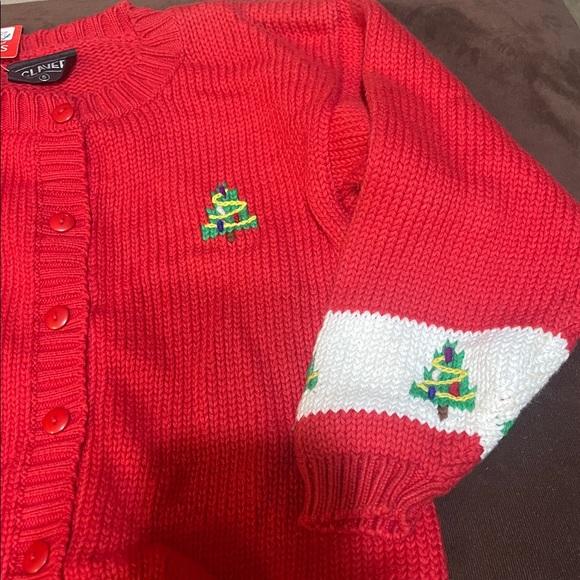 Vintage Red Christmas Tree Sweater - hand loomed in Peru - Picture 5 of 9
